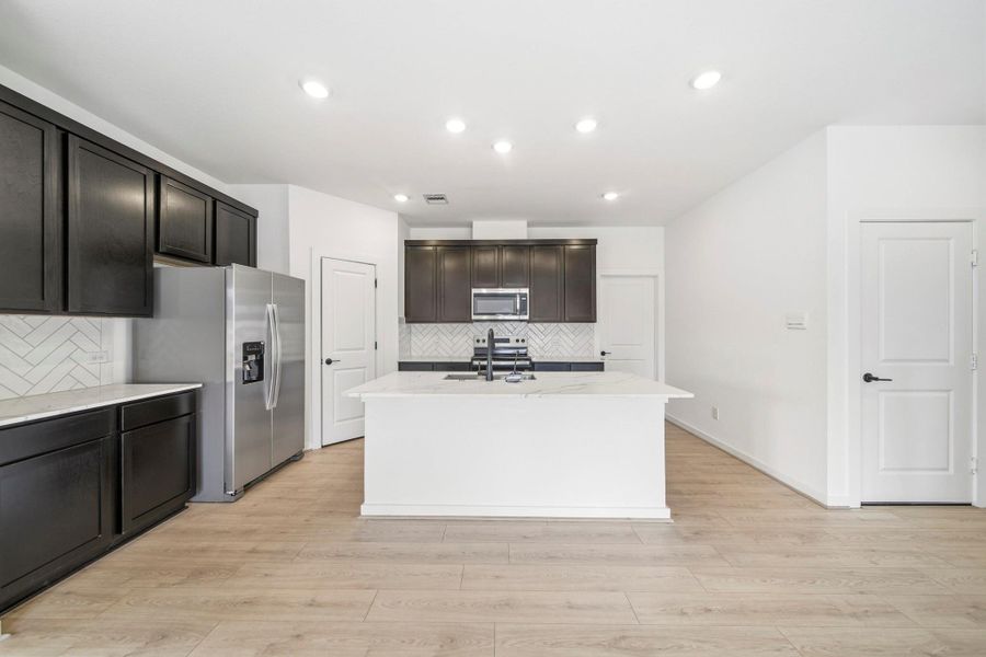 Furnished interior view inside a new home in Lake Conroe Cove, Willis (Image 6).