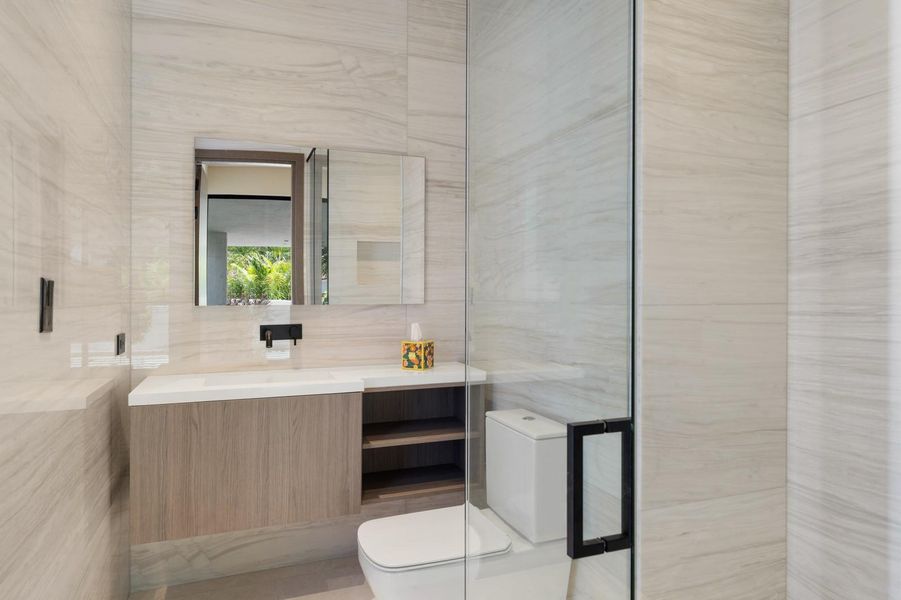 Furnished interior view inside a new home in , Fort Lauderdale (Image 4). Furnished interior view inside a new home in , Fort Lauderdale (Image 4).