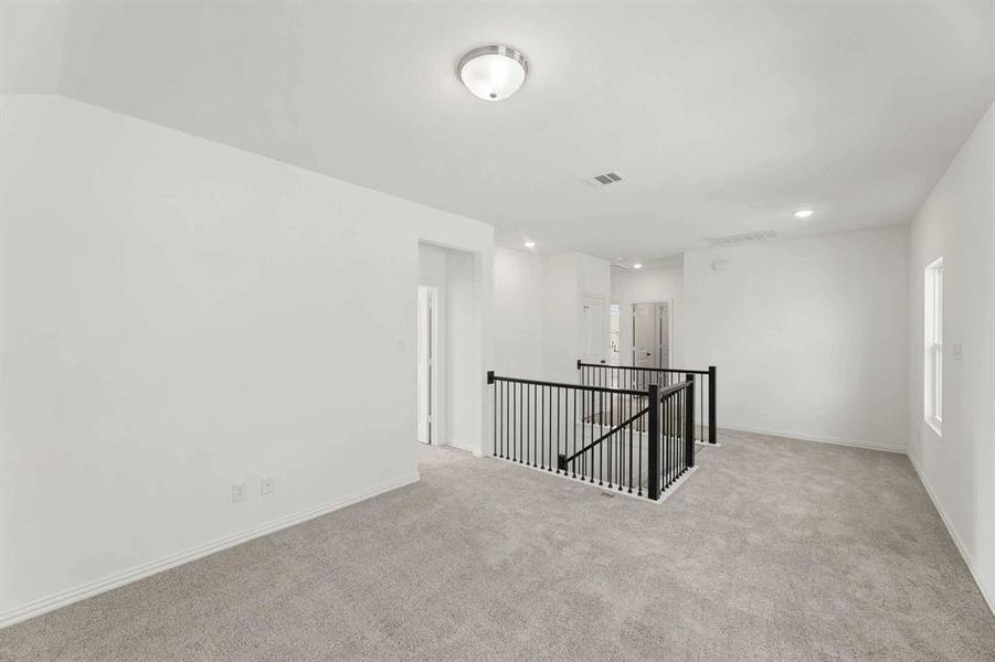 Spacious, unfurnished interior of a new home in Creekview Fossil Ridge, Pilot Point (Image 19). Spacious, unfurnished interior of a new home in Creekview Fossil Ridge, Pilot Point (Image 19).