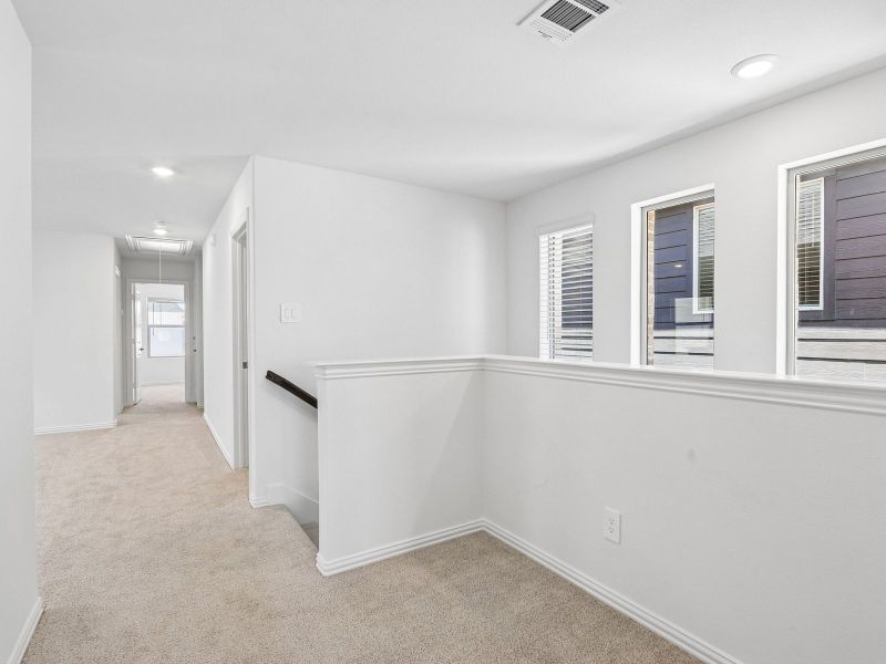 Spacious, unfurnished interior of a new home in Oak Ridge Park, Corinth (Image 12). Spacious, unfurnished interior of a new home in Oak Ridge Park, Corinth (Image 12).
