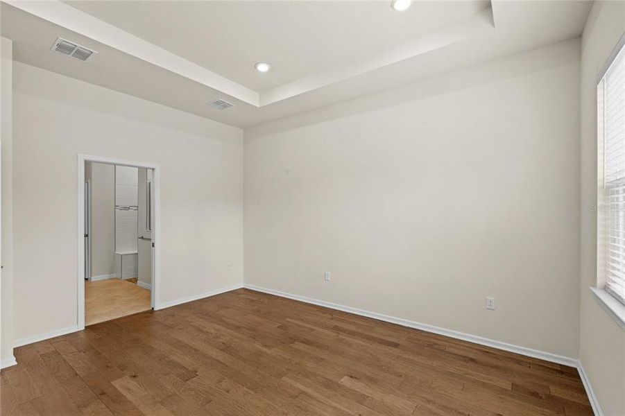 Spacious, unfurnished interior of a new home in , Winter Garden (Image 31). Spacious, unfurnished interior of a new home in , Winter Garden (Image 31).