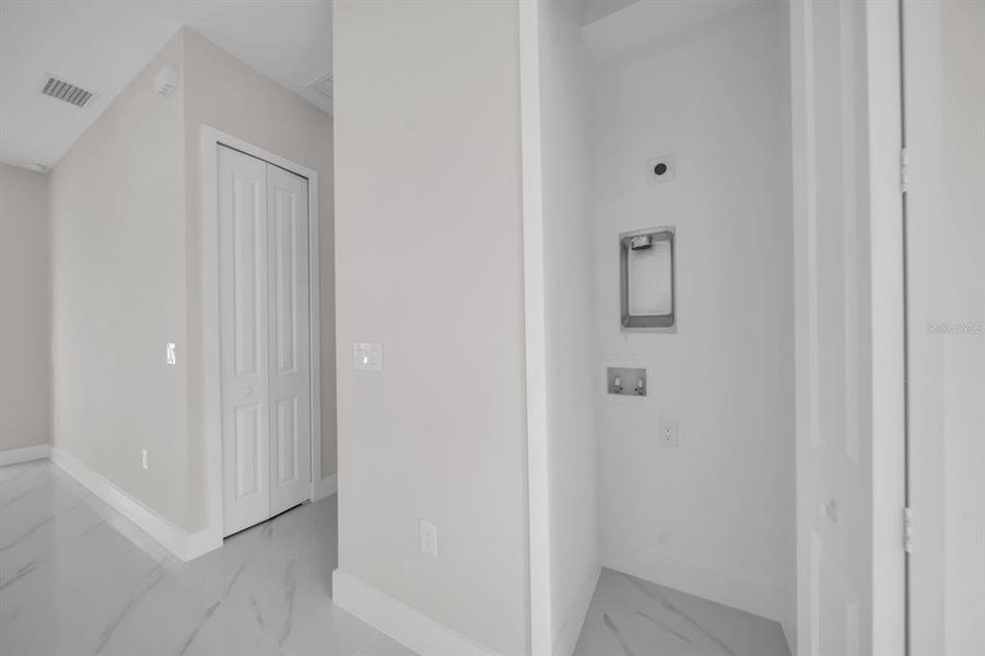 Spacious, unfurnished interior of a new home in , Lehigh Acres (Image 17).