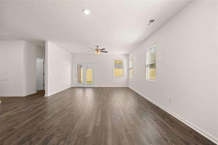 Spacious, unfurnished interior of a new home in Shoal Creek, Hampton (Image 21).