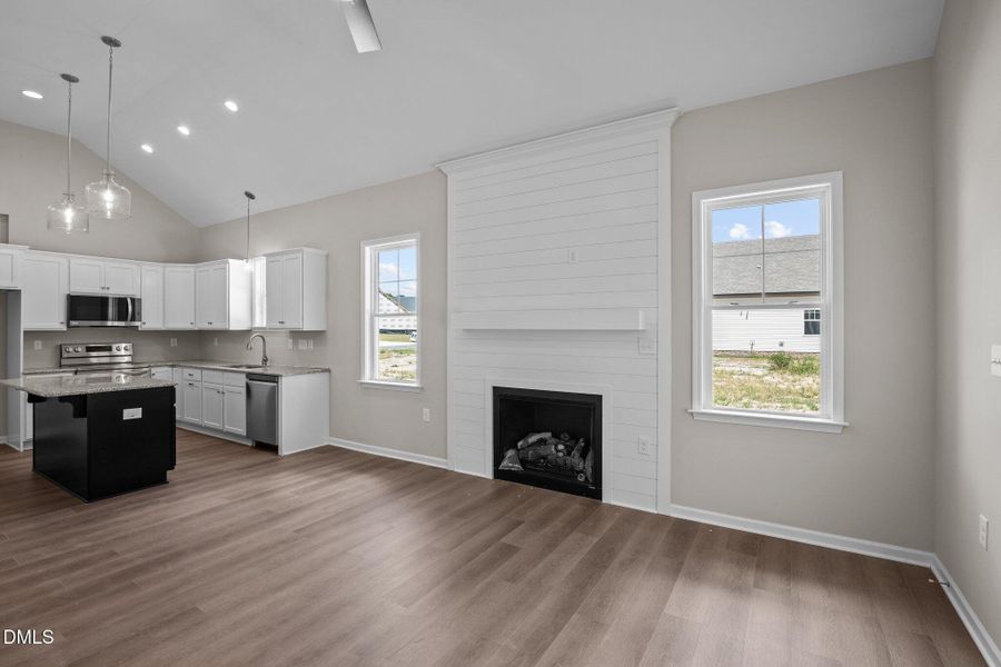 11-web-or-mls-BLS_0033 11-web-or-mls-BLS_0033