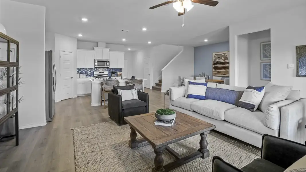 Furnished interior view inside a new home in Elevon, Lavon (Image 10).
