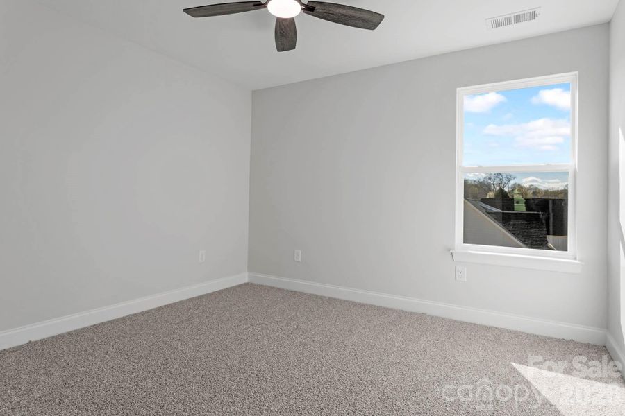 Spacious, unfurnished interior of a new home in , Lincolnton (Image 10).