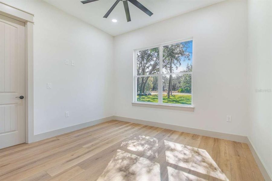 Spacious, unfurnished interior of a new home in , Haines City (Image 29).