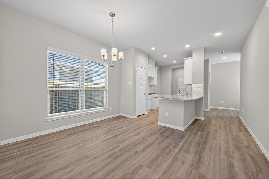 Spacious, unfurnished interior of a new home in Woodland Lakes, Houston (Image 33).