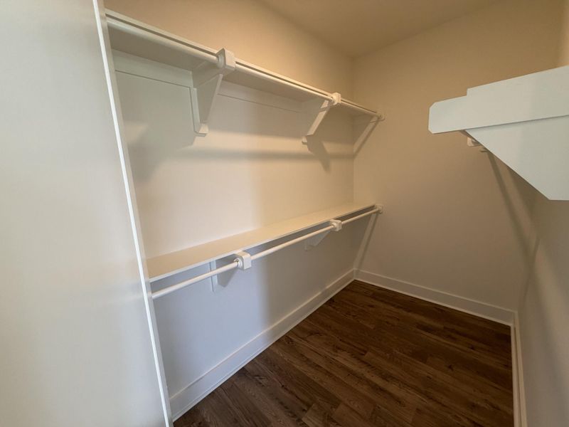 Spacious, unfurnished interior of a new home in , Summerville (Image 21).
