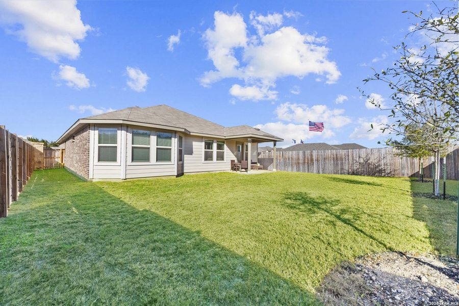 Exterior details and patio area of a home in Fox Falls, Boerne (Image 3). Exterior details and patio area of a home in Fox Falls, Boerne (Image 3).