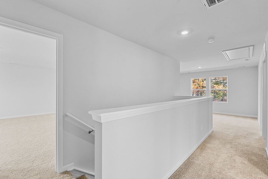 Spacious, unfurnished interior of a new home in Hanes Lake, Winston-Salem (Image 27). Spacious, unfurnished interior of a new home in Hanes Lake, Winston-Salem (Image 27).