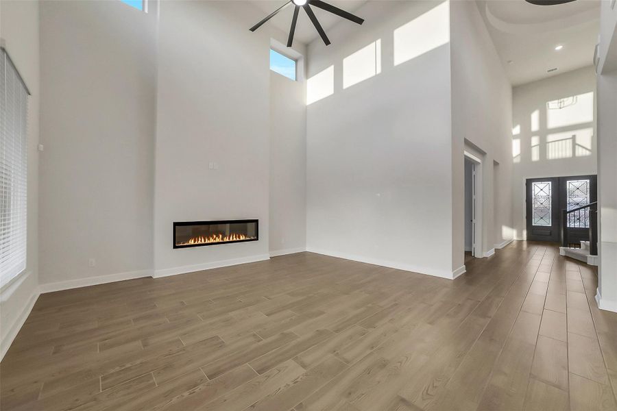 Spacious, unfurnished interior of a new home in Meridiana, Manvel (Image 36).