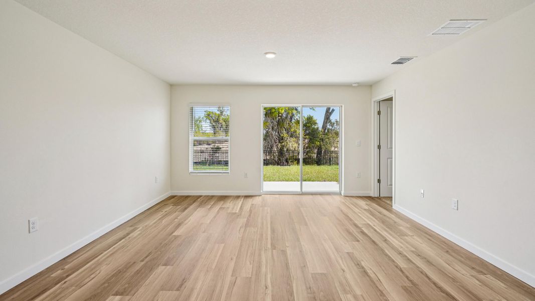 Representative unfurnished interior of a home built from the Greenbriar by D.R. Horton in Somerset Bay, Spring Hill (Image 17). Representative unfurnished interior of a home built from the Greenbriar by D.R. Horton in Somerset Bay, Spring Hill (Image 17).