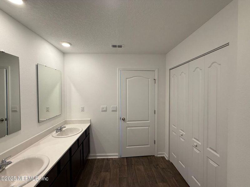 Furnished interior view inside a new home in Sawmill Branch Express, Palm Coast (Image 19). Furnished interior view inside a new home in Sawmill Branch Express, Palm Coast (Image 19).