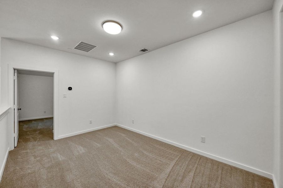 Spacious, unfurnished interior of a new home in Woodforest Townhomes, Montgomery (Image 22).