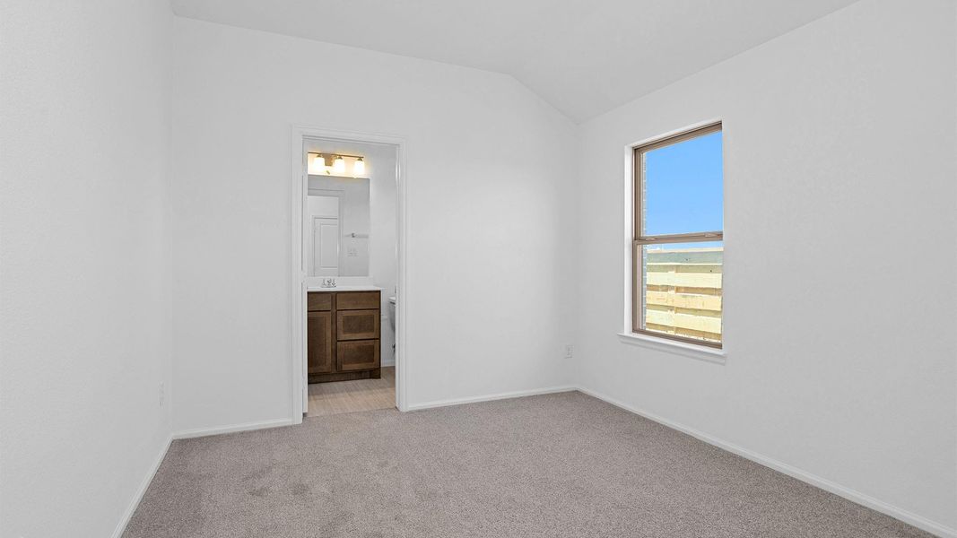 Spacious, unfurnished interior of a new home in Austin Point, Richmond (Image 9).