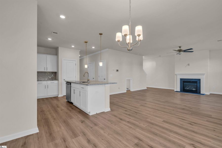 Spacious, unfurnished interior of a new home in Halton Oaks, Spartanburg (Image 13).