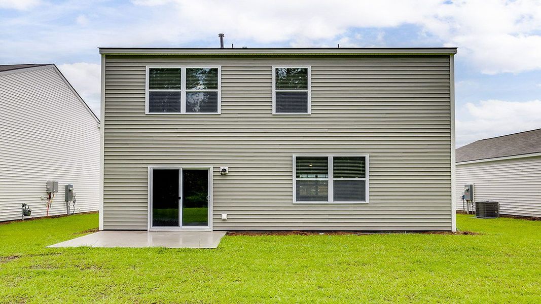 Exterior details and patio area of a home in Rice Hope, Port Wentworth (Image 1).