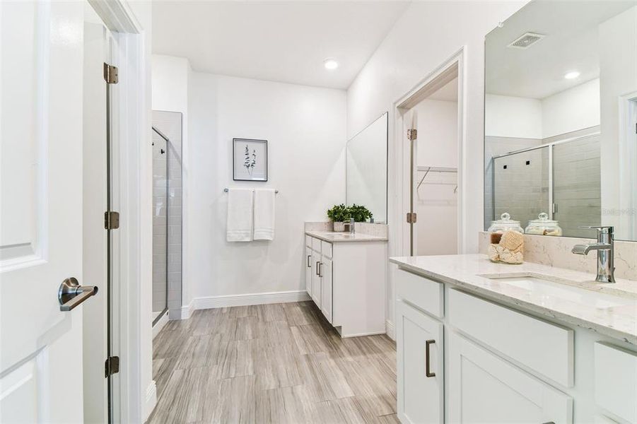 Furnished interior view inside a new home in , Land O' Lakes (Image 16).