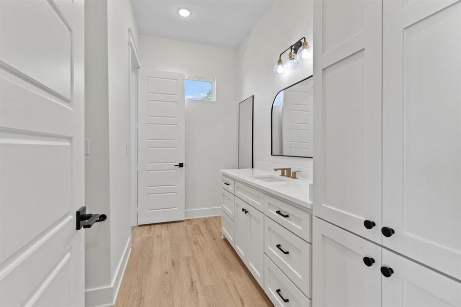 Furnished interior view inside a new home in , Tyler (Image 18).