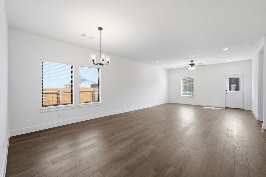 Spacious, unfurnished interior of a new home in Heartland, Crandall (Image 16).