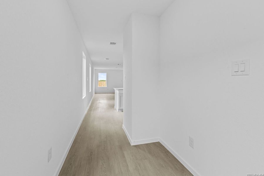 Spacious, unfurnished interior of a new home in Spring Grove, St. Hedwig (Image 21).