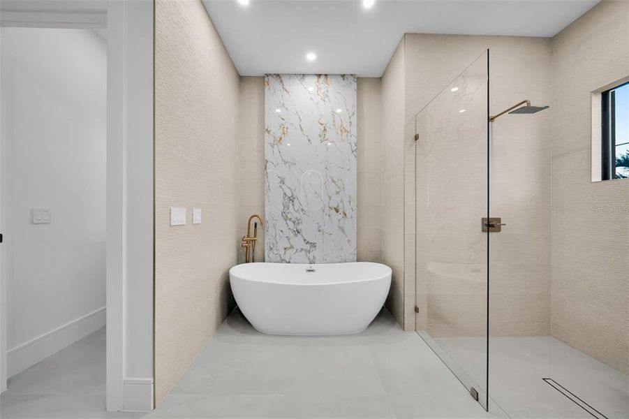 Furnished interior view inside a new home in , Cape Coral (Image 32).