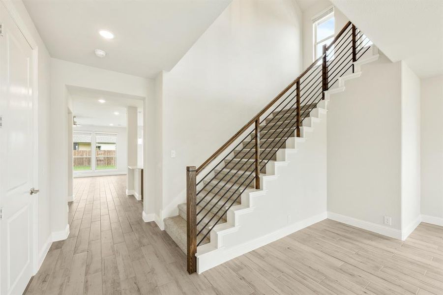 Spacious, unfurnished interior of a new home in Ridgepoint, Midlothian (Image 16).