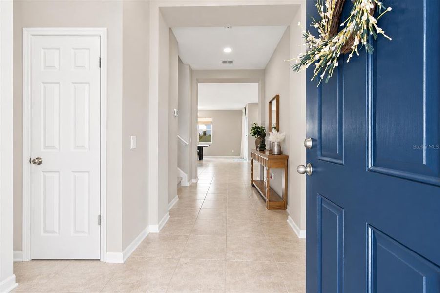 Furnished interior view inside a new home in Epperson, Wesley Chapel (Image 30). Furnished interior view inside a new home in Epperson, Wesley Chapel (Image 30).