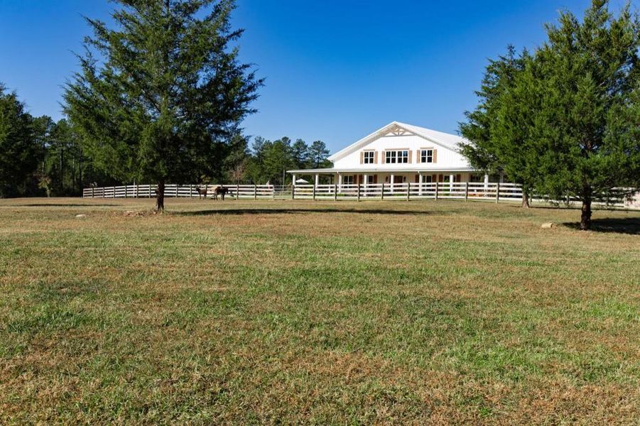Exterior details and patio area of a home in , Rydal (Image 39).