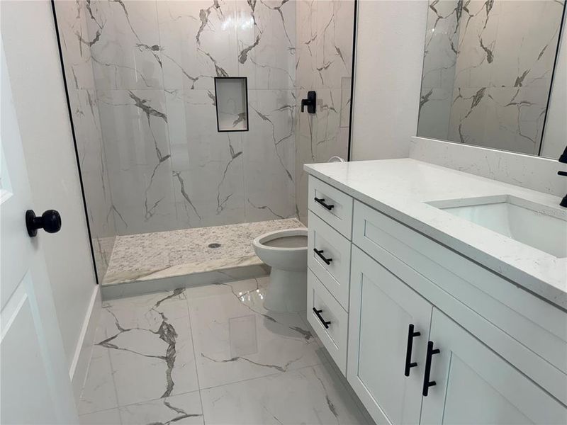 Furnished interior view inside a new home in , Dunnellon (Image 5).