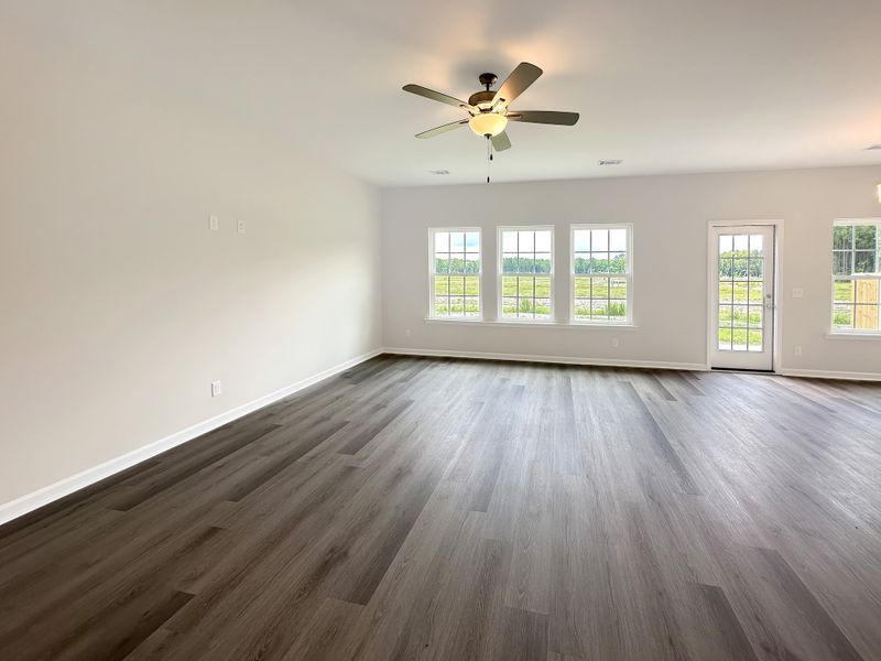 Spacious, unfurnished interior of a new home in Tranquil South, Hinesville (Image 8).