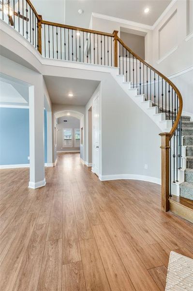 Spacious, unfurnished interior of a new home in , Mansfield (Image 36).