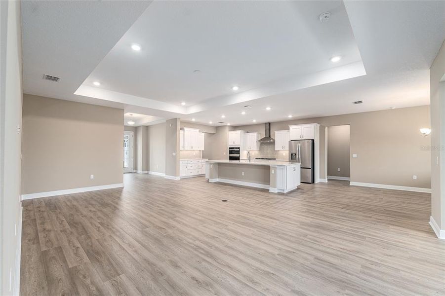 Spacious, unfurnished interior of a new home in , Ocala (Image 22).