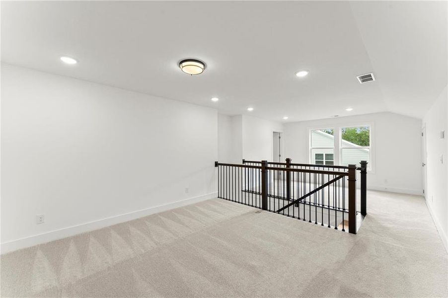 Spacious, unfurnished interior of a new home in Hillgrove Preserve, Powder Springs (Image 44).
