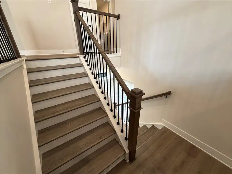 Spacious, unfurnished interior of a new home in Pinecrest Ridge, Dacula (Image 44).