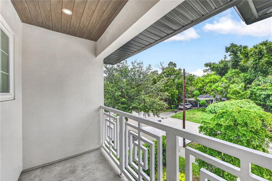 Exterior details and patio area of a home in , Sarasota (Image 26).