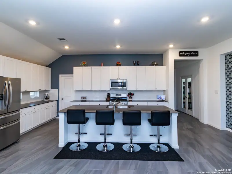 Furnished interior view inside a new home in , Bulverde (Image 8). Furnished interior view inside a new home in , Bulverde (Image 8).