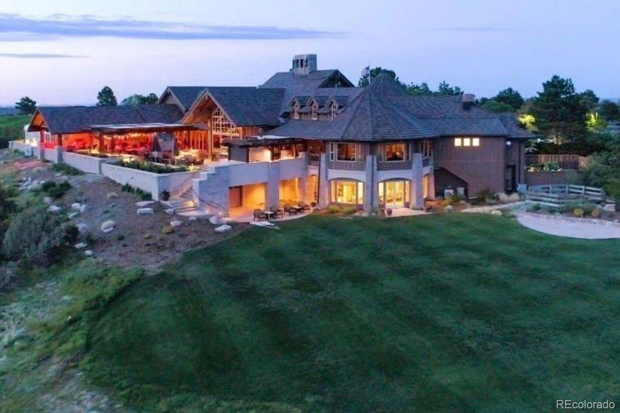 The Country Club at Castle Pines boasts a magnificent clubhouse that is as elegant as it is inviting.