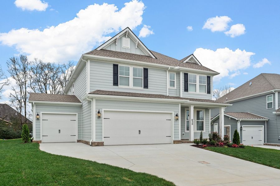 New Home in Spring Hill, TN.  - Slide 3