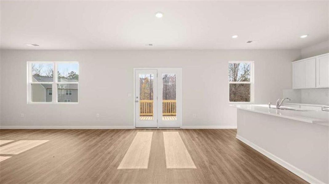 Spacious, unfurnished interior of a new home in Poplar Preserve, Newnan (Image 11).