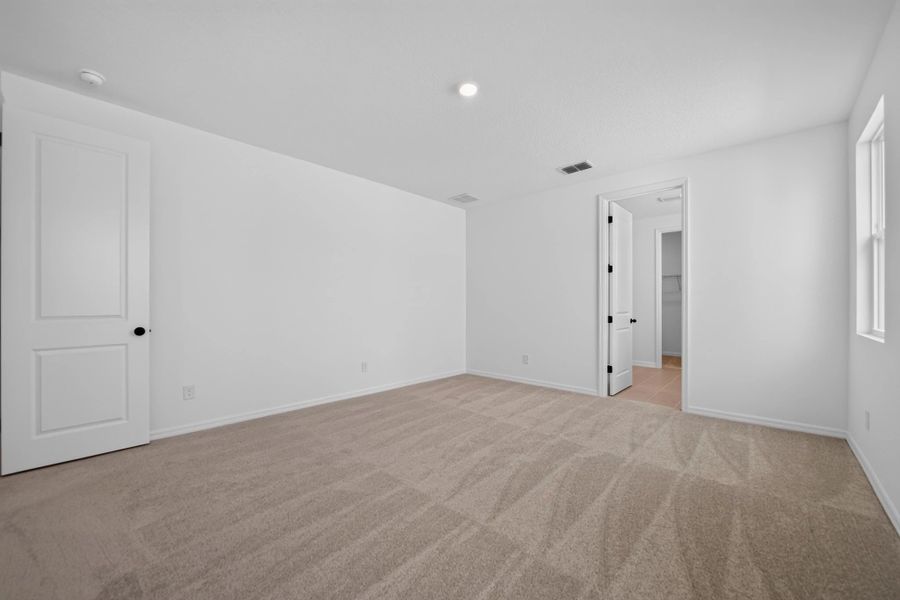 Spacious, unfurnished interior of a new home in Northlake at Ovation, Winter Garden (Image 29). Spacious, unfurnished interior of a new home in Northlake at Ovation, Winter Garden (Image 29).