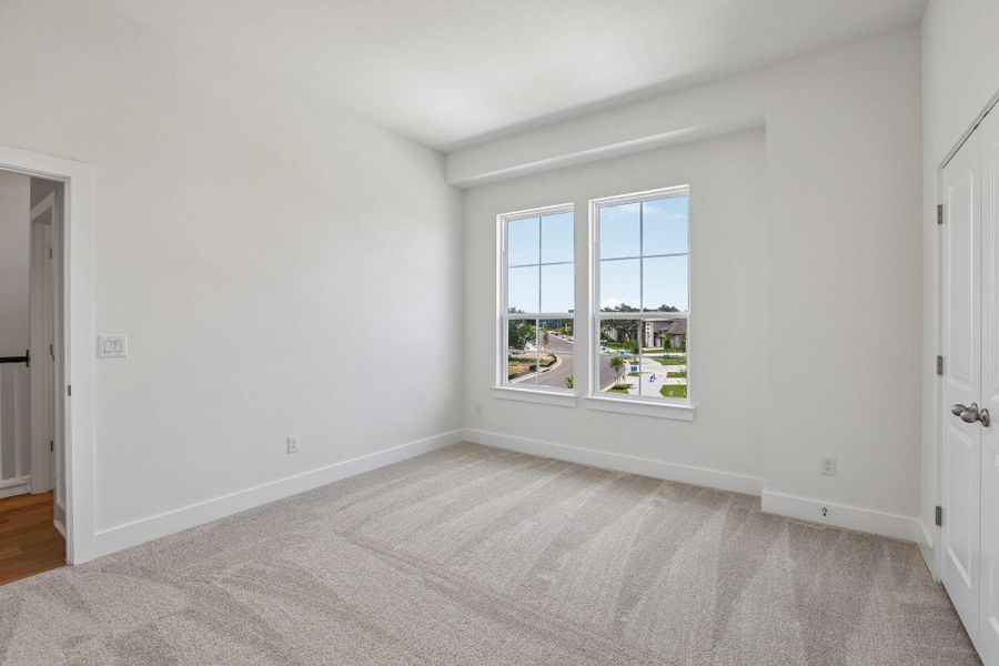 Spacious, unfurnished interior of a new home in Persimmon, Buda (Image 34). Spacious, unfurnished interior of a new home in Persimmon, Buda (Image 34).