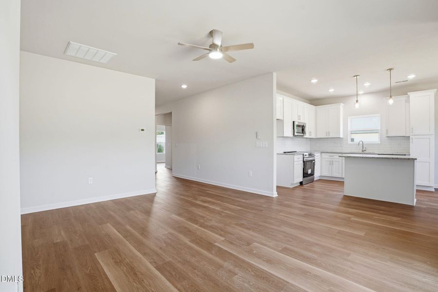 28-web-or-mls-DSC01412 28-web-or-mls-DSC01412