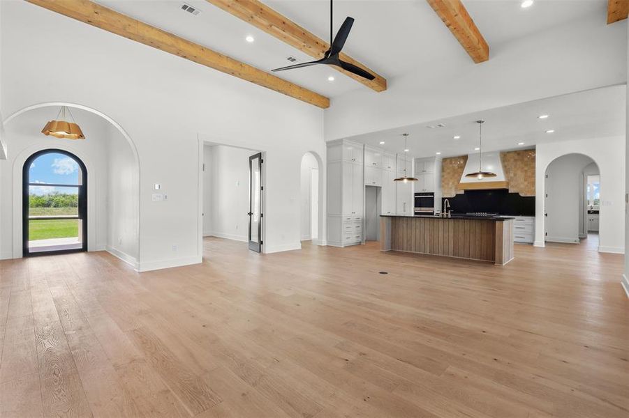 Spacious, unfurnished interior of a new home in Bear Creek Ranch, Aledo (Image 30). Spacious, unfurnished interior of a new home in Bear Creek Ranch, Aledo (Image 30).