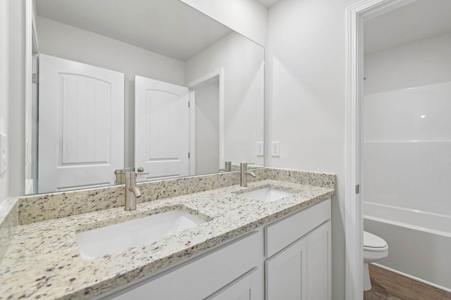 4br New Home in Hogansville, GA.  - Slide 24