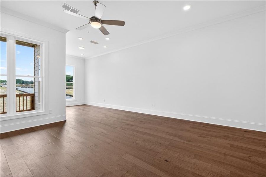 Spacious, unfurnished interior of a new home in Waterhaven, Cumming (Image 28).