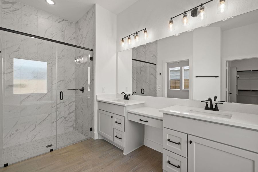Furnished interior view inside a new home in Mulberry Farms, Santa Fe (Image 5).