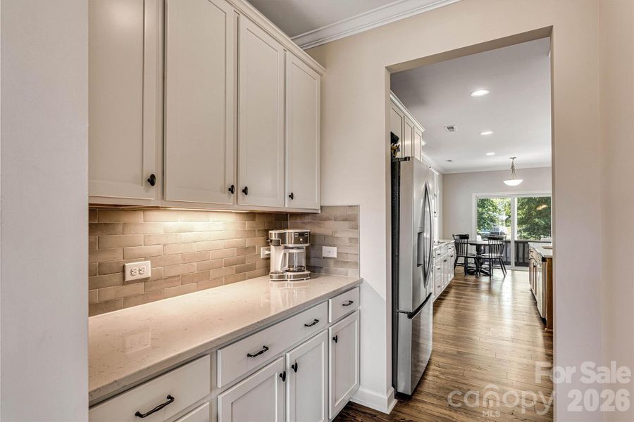 Furnished interior view inside a new home in , Midland (Image 9).