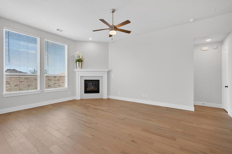 Spacious, unfurnished interior of a new home in Trinity Falls, McKinney (Image 18).